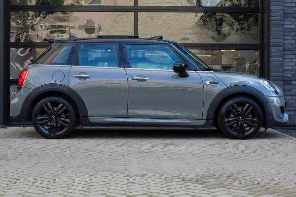 MINI 5-deurs 1.5 Cooper Dalston Edition | JCW | PANO | CARPLAY | KEYLESS | STOELVERWARMING |