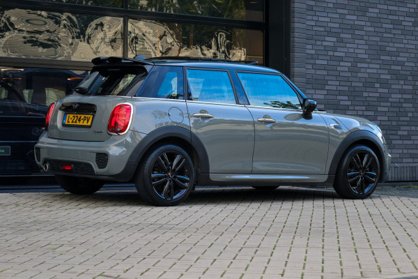 MINI 5-deurs 1.5 Cooper Dalston Edition | JCW | PANO | CARPLAY | KEYLESS | STOELVERWARMING |