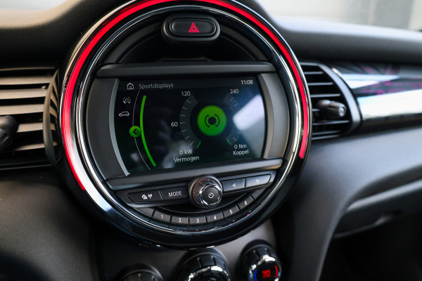 MINI 5-deurs 1.5 Cooper Dalston Edition | JCW | PANO | CARPLAY | KEYLESS | STOELVERWARMING |
