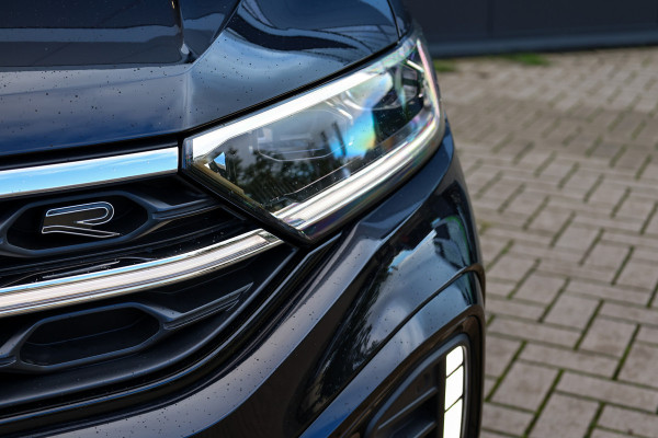 Volkswagen T-Roc 1.5 TSI R-Line | BTW | PANO | IQ-LIGHT | BEATS | ADAPTIEVE DEMPERS | KEYLESS |
