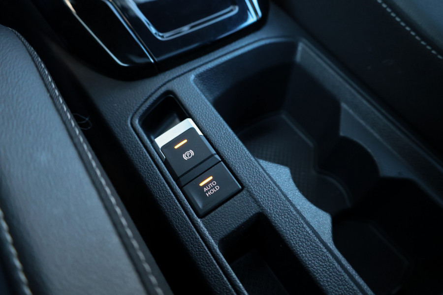Volkswagen T-Roc 1.5 TSI R-Line | BTW | PANO | IQ-LIGHT | BEATS | ADAPTIEVE DEMPERS | KEYLESS |