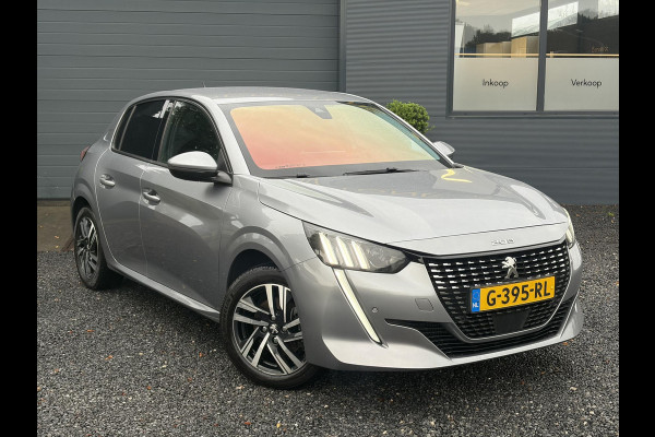 Peugeot 208 1.2 PureTech Allure ✓101pk✓D-riem vv 10-2025✓Dealer Onderhouden✓Carplay✓Draadloze telefoonlader✓360 ° Camera✓Afn Trekhaak✓Navi✓Clima✓Cruise✓Lm velgen✓6 Bak✓Keyless✓Halfleder✓Rijstrooksensor✓Pdc V+A✓N.A.P✓Apk tot 09-2028