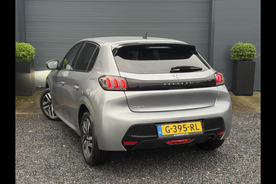 Peugeot 208 1.2 PureTech Allure ✓101pk✓D-riem vv 10-2025✓Dealer Onderhouden✓Carplay✓Draadloze telefoonlader✓360 ° Camera✓Afn Trekhaak✓Navi✓Clima✓Cruise✓Lm velgen✓6 Bak✓Keyless✓Halfleder✓Rijstrooksensor✓Pdc V+A✓N.A.P✓Apk tot 09-2028