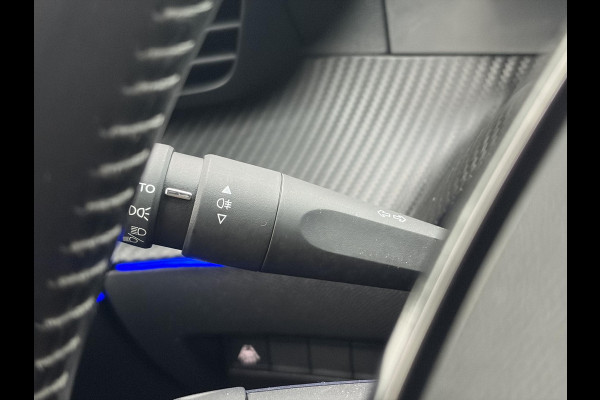 Peugeot 208 1.2 PureTech Allure ✓101pk✓D-riem vv 10-2025✓Dealer Onderhouden✓Carplay✓Draadloze telefoonlader✓360 ° Camera✓Afn Trekhaak✓Navi✓Clima✓Cruise✓Lm velgen✓6 Bak✓Keyless✓Halfleder✓Rijstrooksensor✓Pdc V+A✓N.A.P✓Apk tot 09-2028