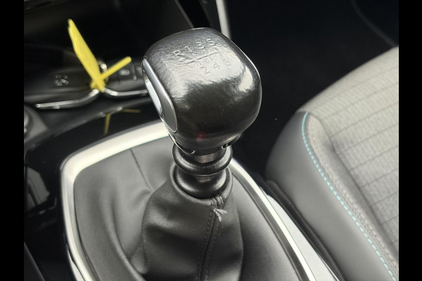 Peugeot 208 1.2 PureTech Allure ✓101pk✓D-riem vv 10-2025✓Dealer Onderhouden✓Carplay✓Draadloze telefoonlader✓360 ° Camera✓Afn Trekhaak✓Navi✓Clima✓Cruise✓Lm velgen✓6 Bak✓Keyless✓Halfleder✓Rijstrooksensor✓Pdc V+A✓N.A.P✓Apk tot 09-2028