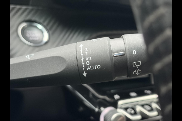 Peugeot 208 1.2 PureTech Allure ✓101pk✓D-riem vv 10-2025✓Dealer Onderhouden✓Carplay✓Draadloze telefoonlader✓360 ° Camera✓Afn Trekhaak✓Navi✓Clima✓Cruise✓Lm velgen✓6 Bak✓Keyless✓Halfleder✓Rijstrooksensor✓Pdc V+A✓N.A.P✓Apk tot 09-2028