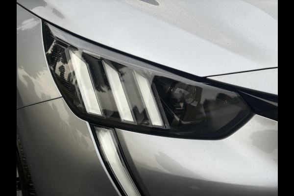 Peugeot 208 1.2 PureTech Allure ✓101pk✓D-riem vv 10-2025✓Dealer Onderhouden✓Carplay✓Draadloze telefoonlader✓360 ° Camera✓Afn Trekhaak✓Navi✓Clima✓Cruise✓Lm velgen✓6 Bak✓Keyless✓Halfleder✓Rijstrooksensor✓Pdc V+A✓N.A.P✓Apk tot 09-2028