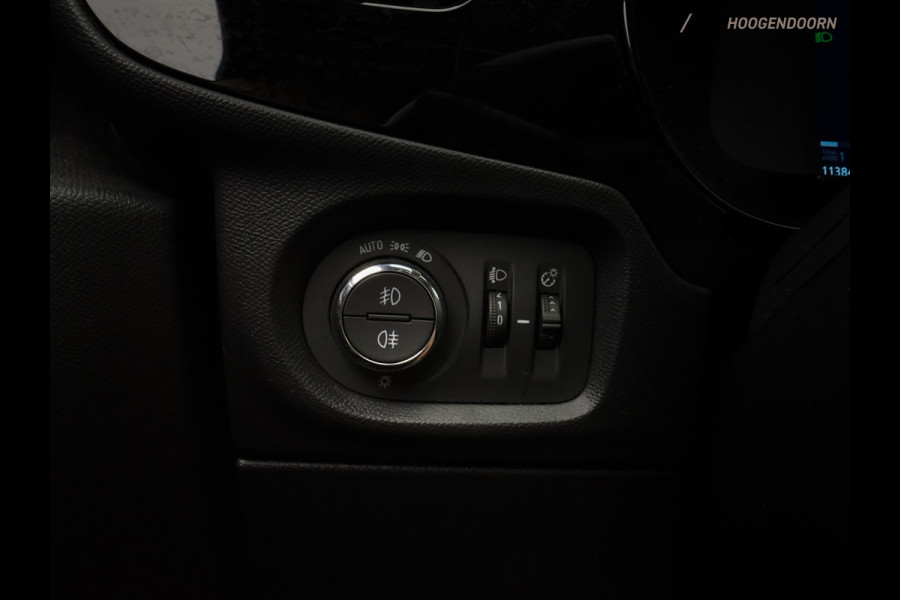 Opel Corsa 1.2 GS Line 100pk (APPLE CARPLAY,DIGITALE COCKPIT,CAMERA,SPORTSTOELEN,CRUISE,STUUR-STOELVERWARMING,LM-VELGEN,LED)