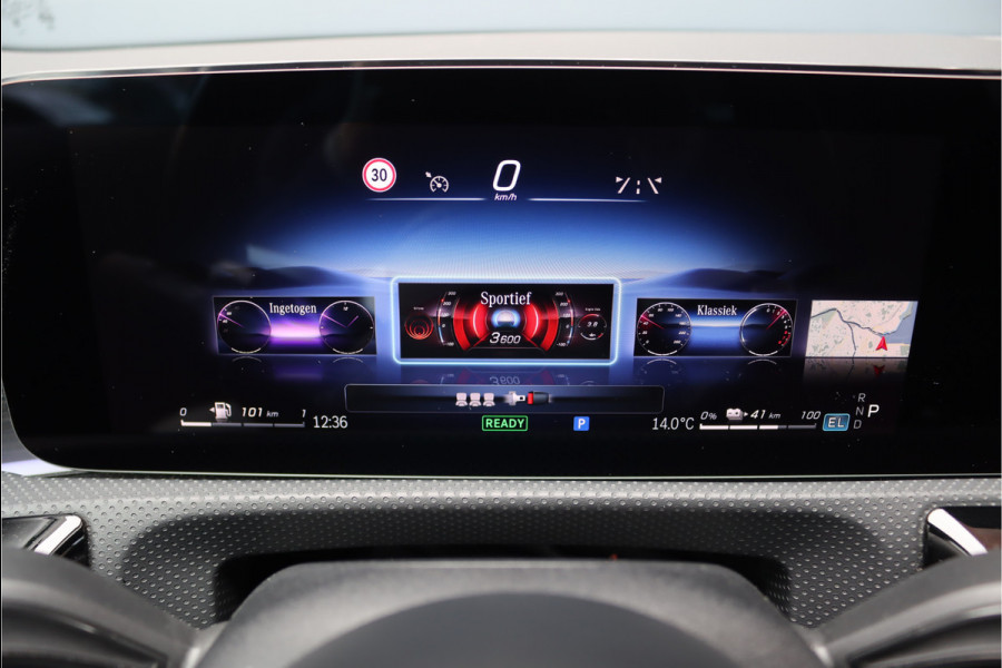 Mercedes-Benz CLA-Klasse Shooting Brake 250 e AMG Line | Facelift | Panoramadak | Memory | Distronic+ | Advanced Sound System | Keyless Go | Verwarmd Stuurwiel | Augmented Reality |