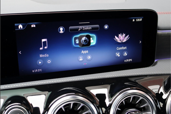 Mercedes-Benz CLA-Klasse Shooting Brake 250 e AMG Line | Facelift | Panoramadak | Memory | Distronic+ | Advanced Sound System | Keyless Go | Verwarmd Stuurwiel | Augmented Reality |