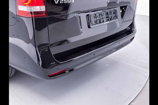 Mercedes-Benz V-Klasse 250d 4-MATIC DC Extra Lang AMG-line Trekhaak 2000kg Dubbele Cabine Leder
