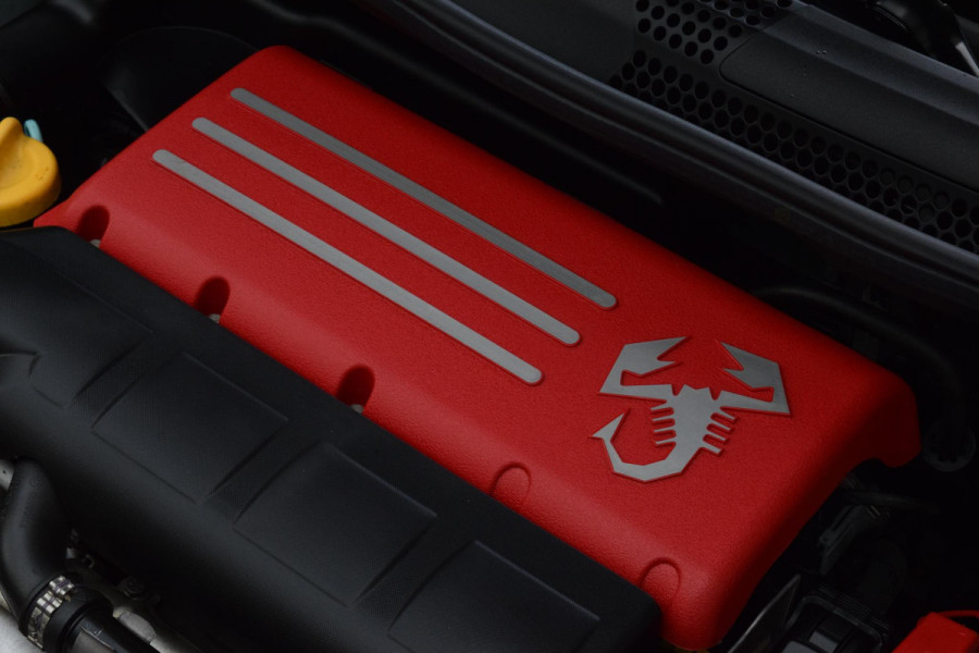 Abarth 500 1.4 T-Jet 180pk|70th Anniversary|1 van 1949