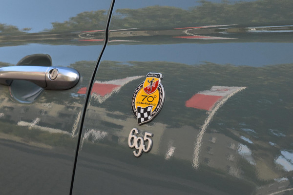 Abarth 695 1.4 T-Jet 180pk|70th Anniversary|1 van 1949