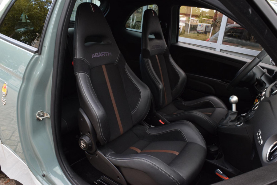 Abarth 695 1.4 T-Jet 180pk|70th Anniversary|1 van 1949
