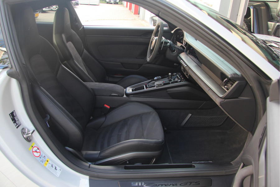 Porsche 911 3.0 Carrera GTS | Sport Chrono | Matrix LED | BOSE | Camera | Keyless