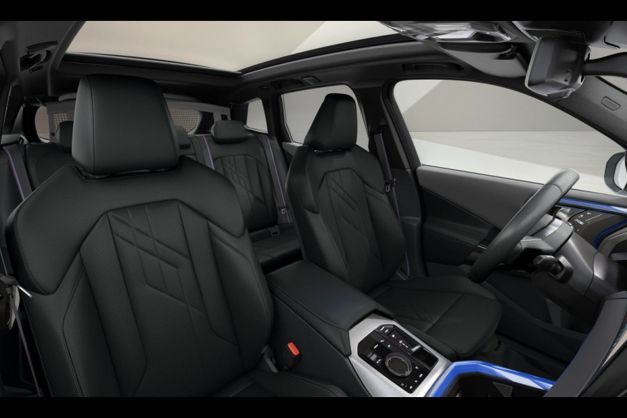 BMW X3 30e xDrive - M-Sport Pro - Pano - Trekhaak - Driving Ass Prof - Head-up