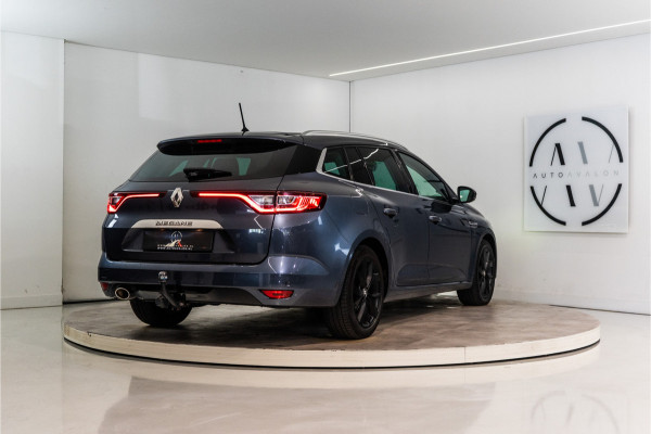 Renault Mégane Estate 1.3 TCe Bose 141PK NL AUTO+NAP | Trekhaak | Camera&Aut. Inparkeren | Blind Spot | Titanium Grey