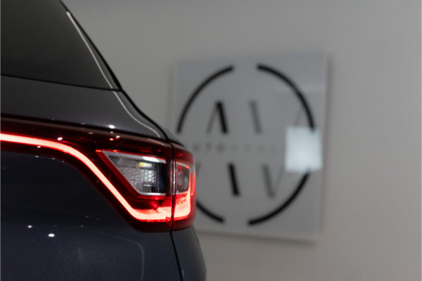 Renault Mégane Estate 1.3 TCe Bose 141PK NL AUTO+NAP | Trekhaak | Camera&Aut. Inparkeren | Blind Spot | Titanium Grey