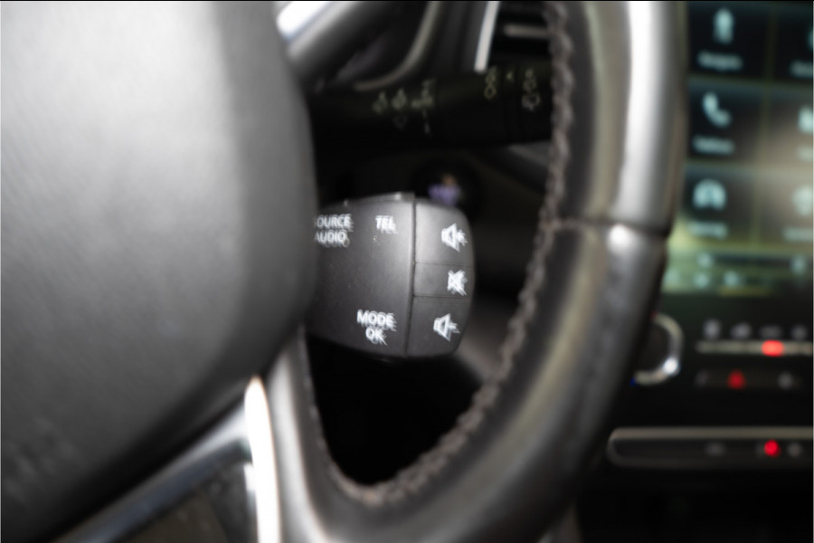 Renault Mégane Estate 1.3 TCe Bose 141PK NL AUTO+NAP | Trekhaak | Camera&Aut. Inparkeren | Blind Spot | Titanium Grey
