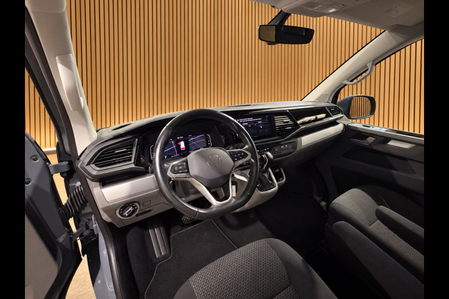 Volkswagen Transporter 2.0 TDI L2H1 Bulli DC | Virtual | Discover Pro | ACC | Bi-Xenon | Camera | Navigatie | Trekhaak | Stoelverwarming | DAB | Orig. NL auto | Nieuwe APK