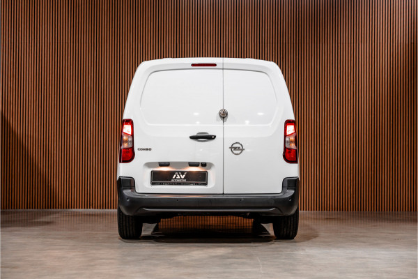 Opel Combo 1.5D | CarPlay | Cruise control | Stuurwielverwarming | 3-Zitter | Airco | DAB | Nieuwe APK