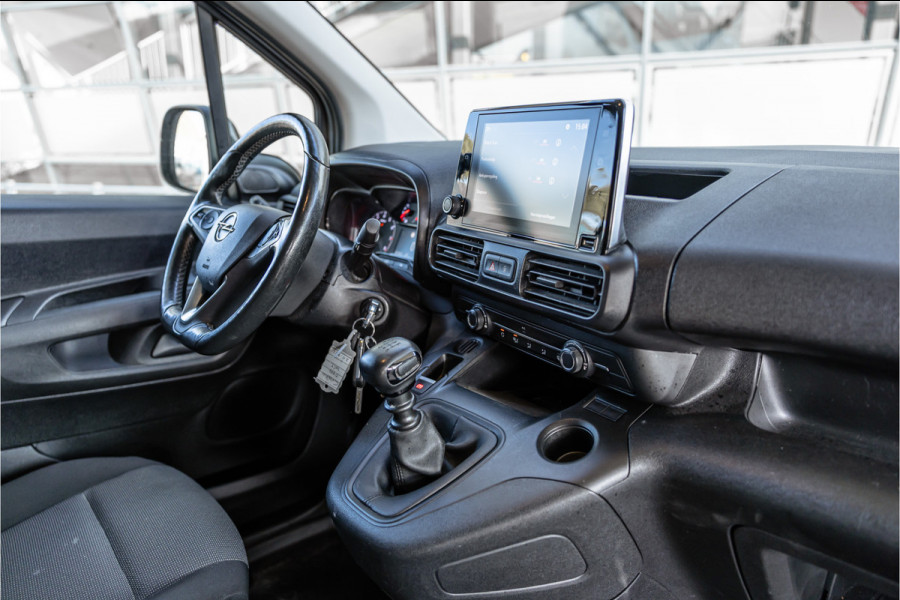 Opel Combo 1.5D | CarPlay | Cruise control | Stuurwielverwarming | 3-Zitter | Airco | DAB | Nieuwe APK