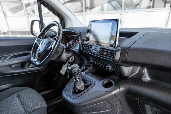 Opel Combo 1.5D | CarPlay | Cruise control | Stuurwielverwarming | 3-Zitter | Airco | DAB | Nieuwe APK