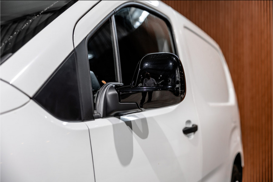 Opel Combo 1.5D | CarPlay | Cruise control | Stuurwielverwarming | 3-Zitter | Airco | DAB | Nieuwe APK