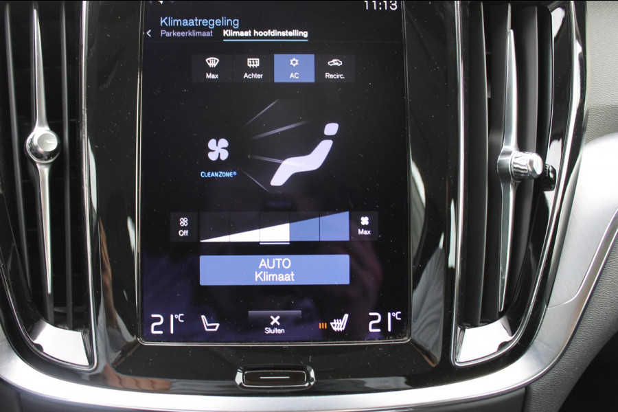 Volvo V60 T6 340PK Automaat Recharge AWD Business Pro Road Sign Information / Adaptieve Cruise Control / 18" lichtmetalen velgen / Stoelverwarming / Stuurwielverwarming /