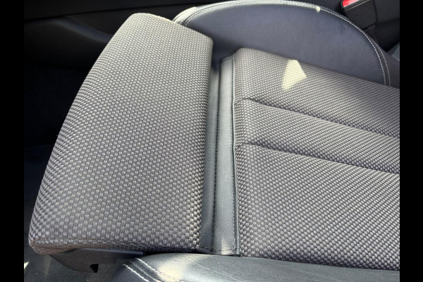 Audi A4 Avant 35 TFSI S edition 150PK | S-Line | Adapt. Cruise | Elektr. Klep | Climate Control | Matrix-Led | Zwart Optiek