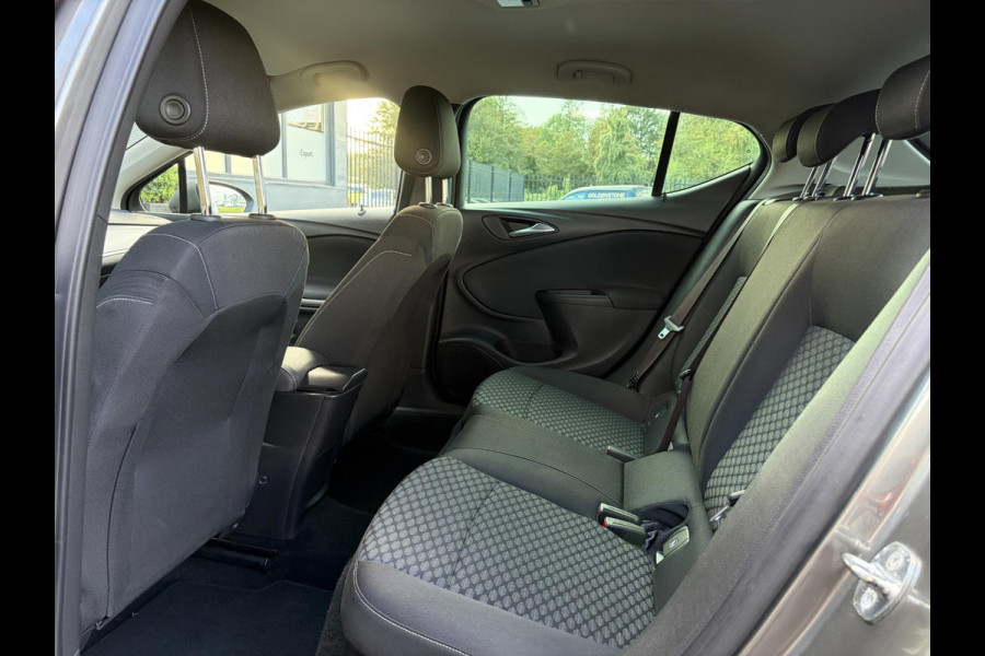 Opel Astra 1.0 Online Edition ✓2e Eigenaar✓Trekhaak✓Carplay✓Dealer Onderhouden✓Navi✓105pk✓Pdc V+A✓Clima✓Cruise✓Lm velgen✓N.A.P✓Apk tot 05-2027
