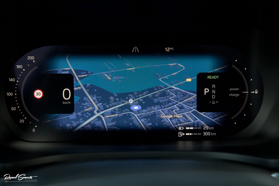 Volvo V60 2.0 T8 Plug-in hybrid AWD Ultimate Dark | Zwenkbare trekhaak | Panoramadak | Stoelmassage + verkoeling | Memory | Head-up |