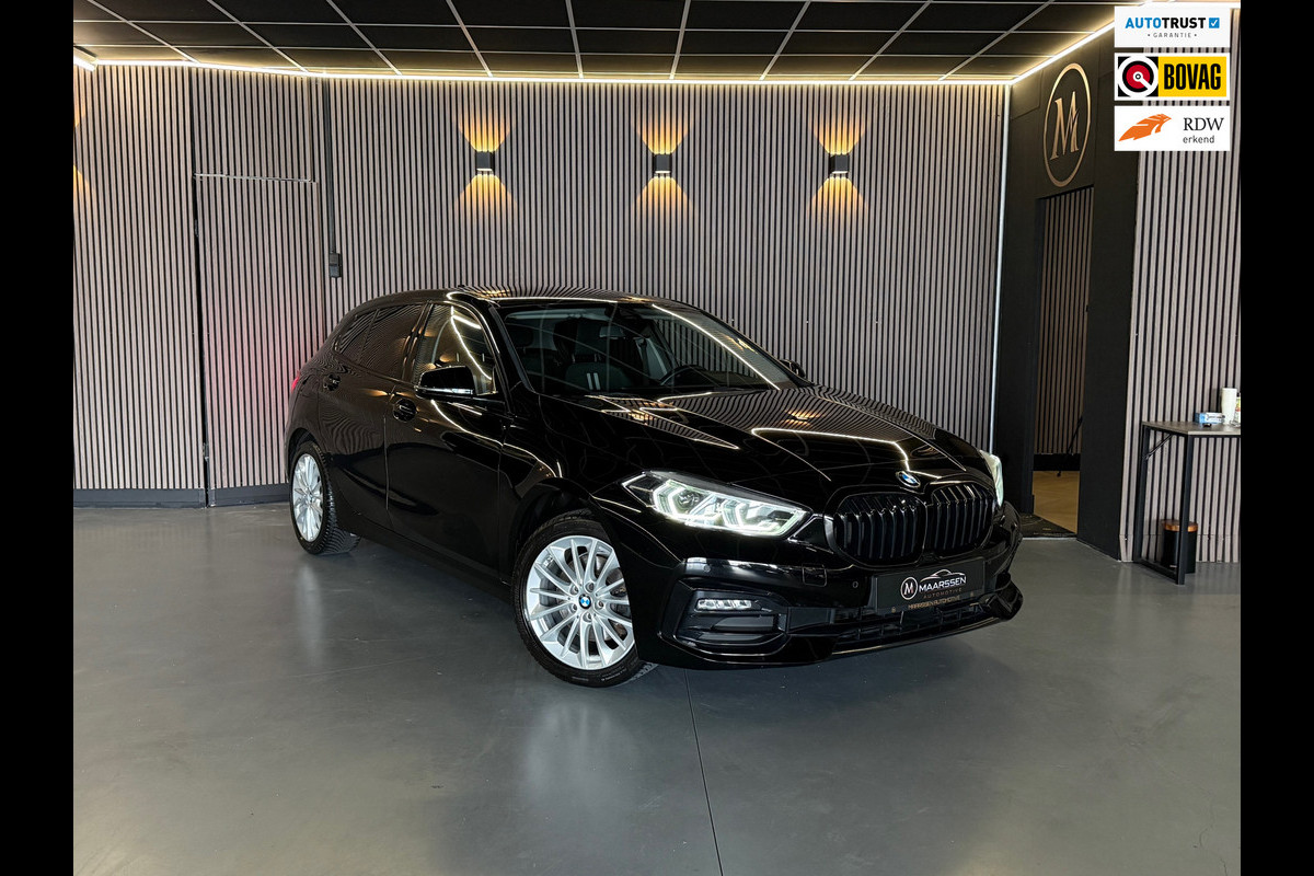 BMW 1-serie 118i Executive Edition |Digtale Dash|Automaat|Apple Carplay|Keyless|Camera