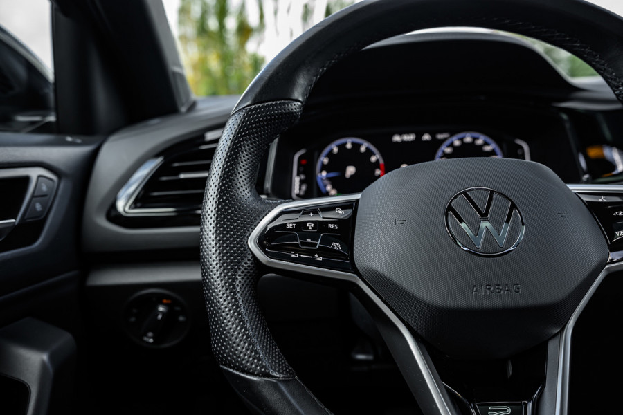 Volkswagen T-Roc 1.5 TSI R-Line Pano/Matrix/Camera/Keyless/ACC