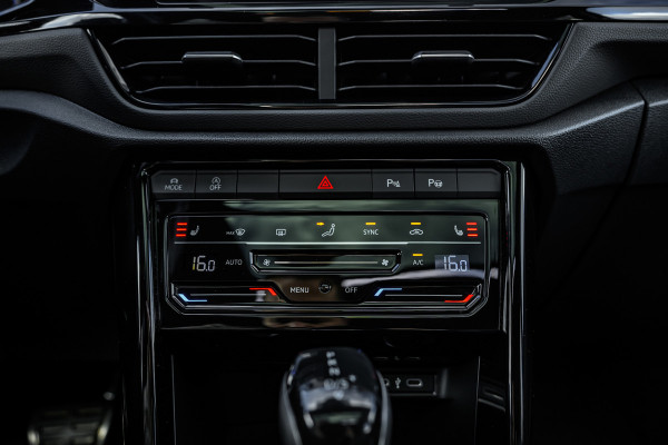 Volkswagen T-Roc 1.5 TSI R-Line Pano/Matrix/Camera/Keyless/ACC