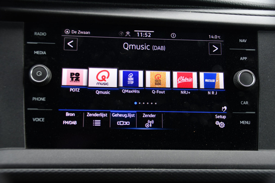 Volkswagen Transporter 2.0 TDI L2H1 DC PB Edition MARGE! Cruise, Carplay, Airco, 150pk, Sensoren, Trekhaak, Multimedia, Automaat, Uniek!