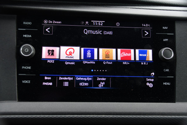 Volkswagen Transporter 2.0 TDI L2H1 DC PB Edition MARGE! Cruise, Carplay, Airco, 150pk, Sensoren, Trekhaak, Multimedia, Automaat, Uniek!