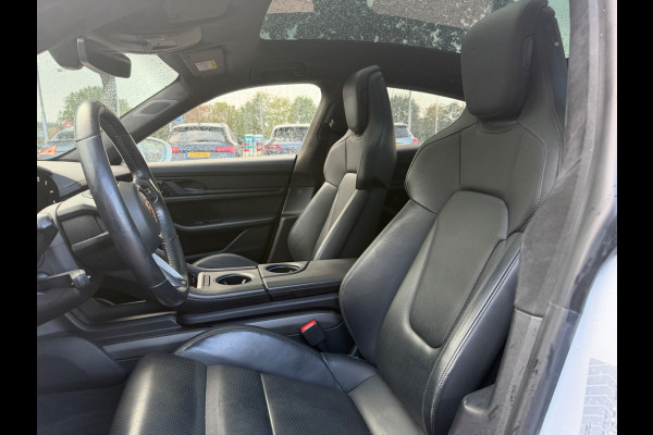 Porsche Taycan Turbo 93 kWh / Panoramadak / 360Camera / Head-up / Burmester / Luchtvering / 20'' / InnoDrive / Sportchrono+Design / Keyless / Adaptieve Stoelen / Dodehoek / DAB / Warmtepomp
