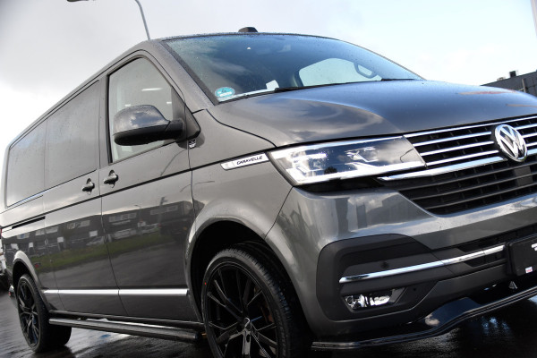 Volkswagen Transporter 2.0 TDI L2H1 30 DC Caravelle FULL OPTIONS! Adaptieve Cruise, Camera, Carplay, 2 x Schuifdeur, Leder, LED, 204pk, Automaat, Clima, Stoelverwarming, Uniek!