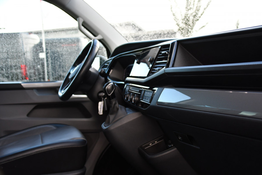 Volkswagen Transporter 2.0 TDI L2H1 30 DC Caravelle FULL OPTIONS! Adaptieve Cruise, Camera, Carplay, 2 x Schuifdeur, Leder, LED, 204pk, Automaat, Clima, Stoelverwarming, Uniek!