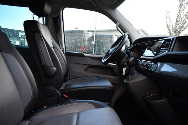 Volkswagen Transporter 2.0 TDI L2H1 30 DC Caravelle FULL OPTIONS! Adaptieve Cruise, Camera, Carplay, 2 x Schuifdeur, Leder, LED, 204pk, Automaat, Clima, Stoelverwarming, Uniek!