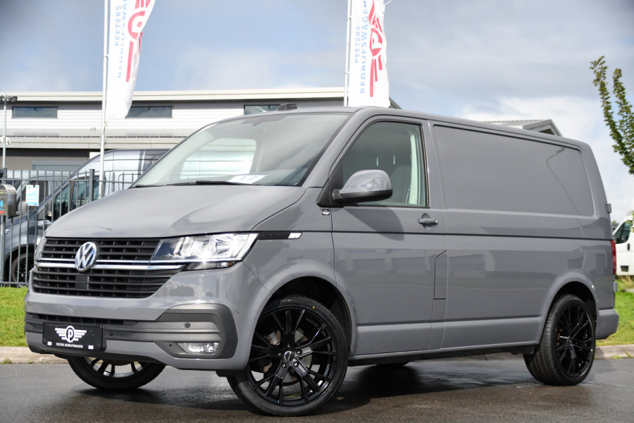 Volkswagen Transporter 2.0 TDI L1H1 30 PB Edition Camera, Cruise, Carplay, Trekhaak, Sensoren, Automaat, 150pk, Multimedia, Uniek!