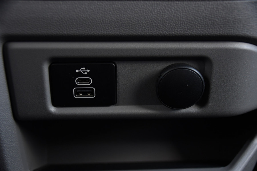 Ford Transit Custom 320 2.0 TDCI L1H1 Sport Virtual, Camera, Carplay, LED, Cruise, 170pk, Automaat, Stoelverwarming, Uniek!