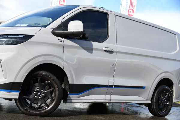 Ford Transit Custom 320 2.0 TDCI L1H1 Sport Virtual, Camera, Carplay, LED, Cruise, 170pk, Automaat, Stoelverwarming, Uniek!