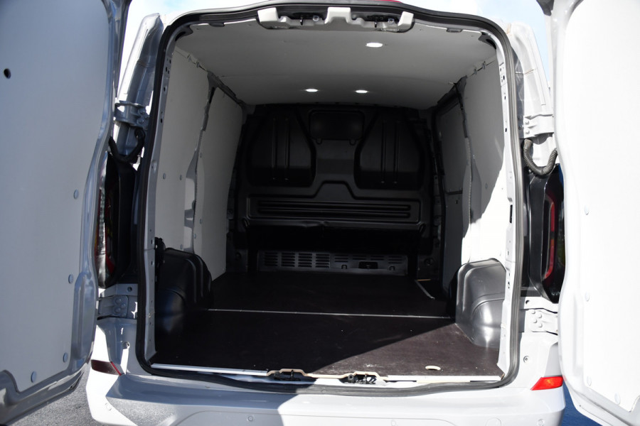 Ford Transit Custom 320 2.0 TDCI L1H1 Sport Virtual, Camera, Carplay, LED, Cruise, 170pk, Automaat, Stoelverwarming, Uniek!