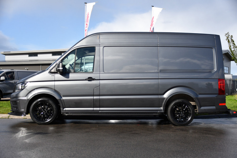 Volkswagen Crafter 35 2.0 TDI L3H3 PB Edition Camera, Cruise, Carplay, 140pk, Trekhaak, Carbolt, Automaat, Sensoren, Geveerde stoel, Uniek!