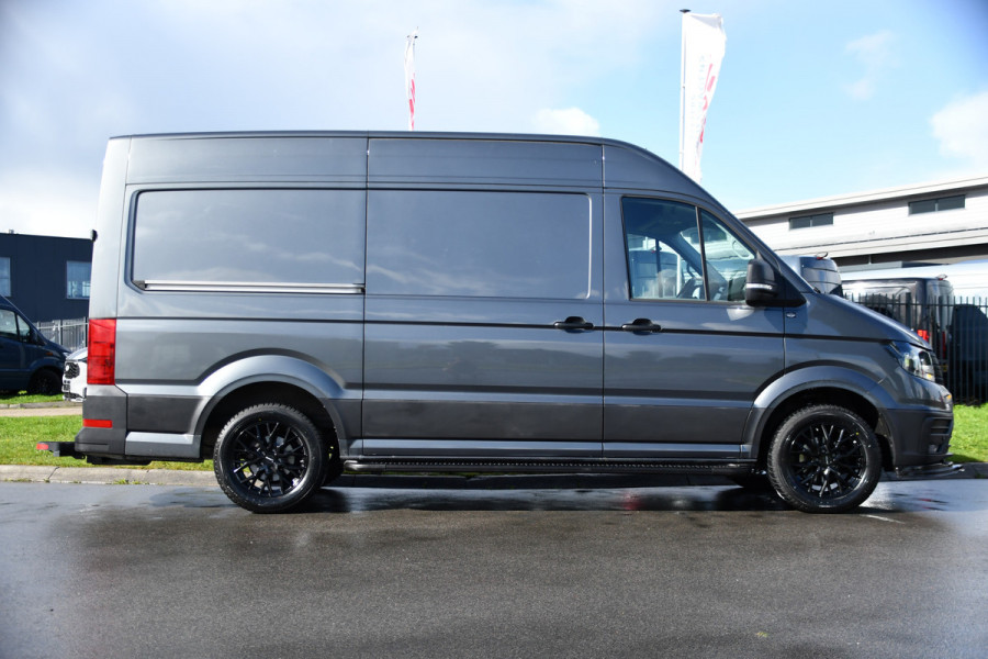 Volkswagen Crafter 35 2.0 TDI L3H3 PB Edition Camera, Cruise, Carplay, 140pk, Trekhaak, Carbolt, Automaat, Sensoren, Geveerde stoel, Uniek!