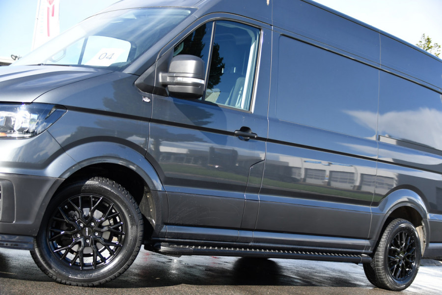 Volkswagen Crafter 35 2.0 TDI L3H3 PB Edition Camera, Cruise, Carplay, 140pk, Trekhaak, Carbolt, Automaat, Sensoren, Geveerde stoel, Uniek!