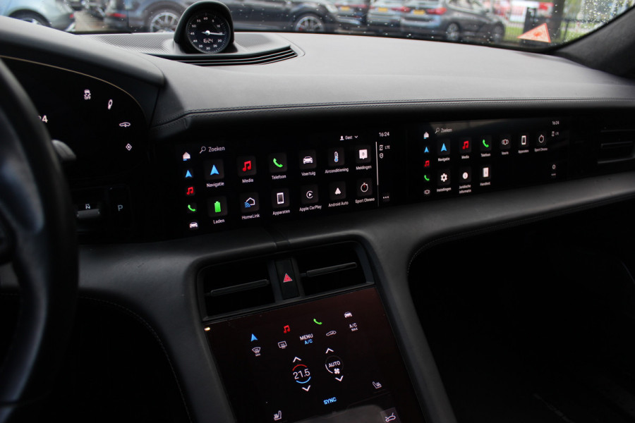 Porsche Taycan Turbo 93 kWh / Panoramadak / 360Camera / Head-up / Burmester / Luchtvering / 20'' / InnoDrive / Sportchrono+Design / Keyless / Adaptieve Stoelen / Dodehoek / DAB / Warmtepomp