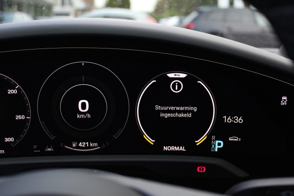 Porsche Taycan Turbo 93 kWh / Panoramadak / 360Camera / Head-up / Burmester / Luchtvering / 20'' / InnoDrive / Sportchrono+Design / Keyless / Adaptieve Stoelen / Dodehoek / DAB / Warmtepomp